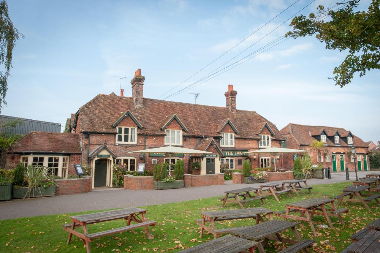 Swan, Thatcham By Marston'S Inns Bagian luar foto