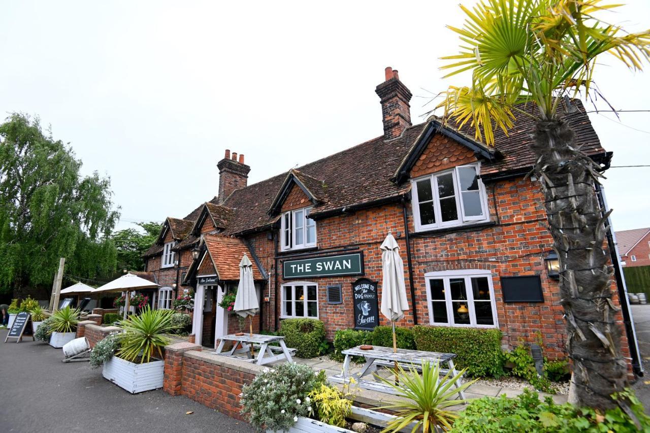 Swan, Thatcham By Marston'S Inns Bagian luar foto